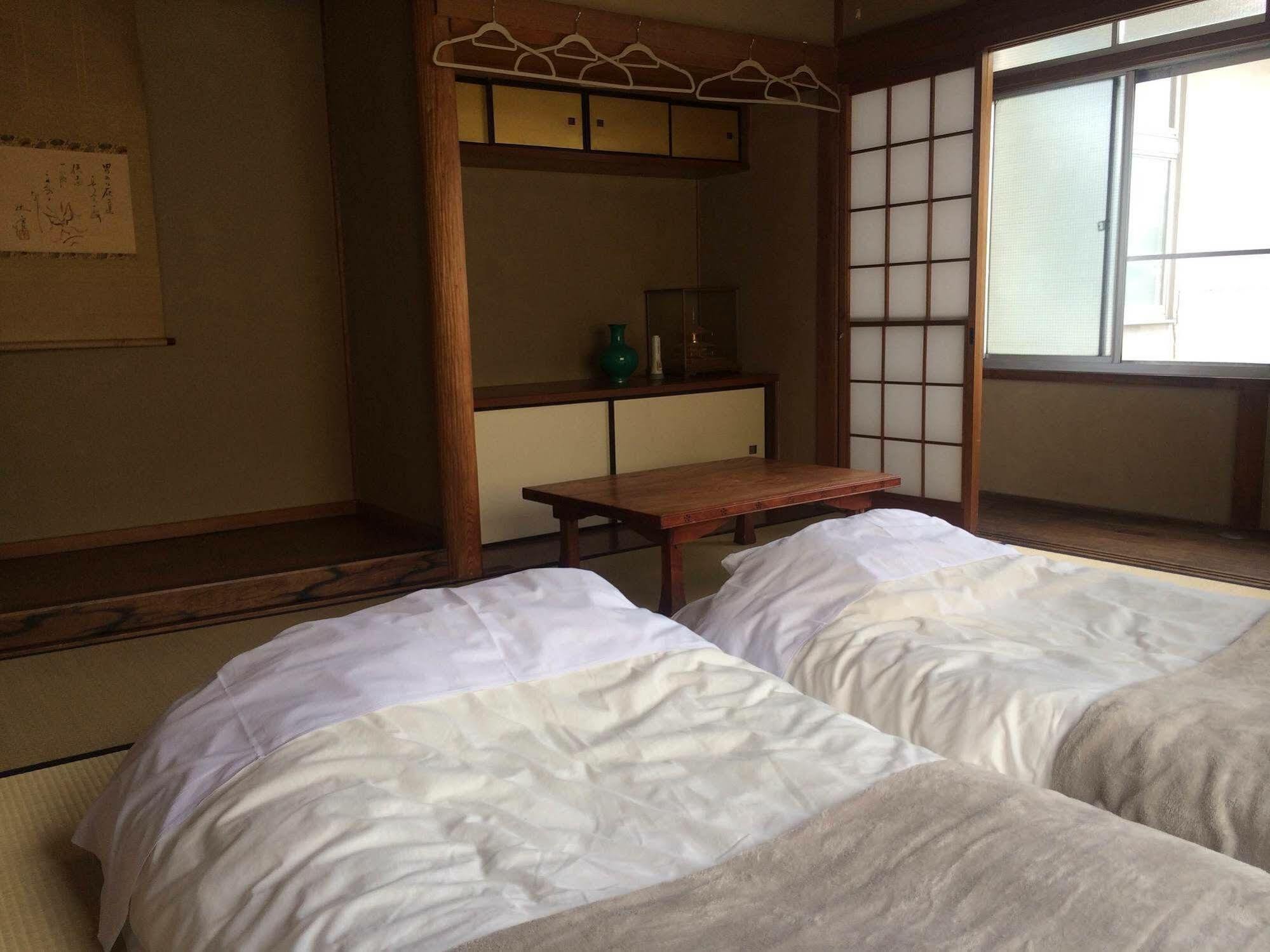 Cafe & Guest House Nagonoya Nagoya Eksteriør billede